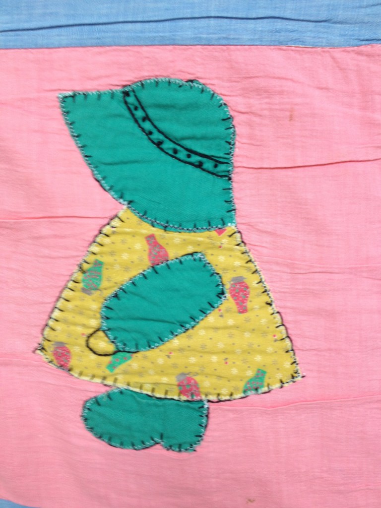 Sunbonnet Sue close up